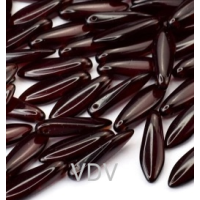 Намистини DAGGERS (прозорі бордово-коричневі), розмір 5*16 мм (10 г) Намистини DAGGERS (прозорі бордово-коричневі), розмір 5*16 мм (10 г)