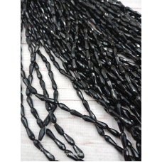 Намистини-краплі, розмір 9*4 мм. Чорні непрозорі Намистини-краплі, розмір 9*4 мм. Чорні непрозорі