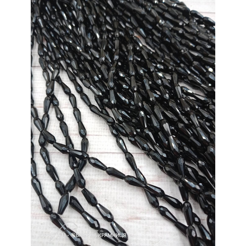 Намистини-краплі, розмір 9*4 мм. Чорні непрозорі Намистини-краплі, розмір 9*4 мм. Чорні непрозорі