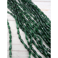 Намистини-краплі, розмір 9*4 мм. Темно-зелені прозорі Намистини-краплі, розмір 9*4 мм. Темно-зелені прозорі