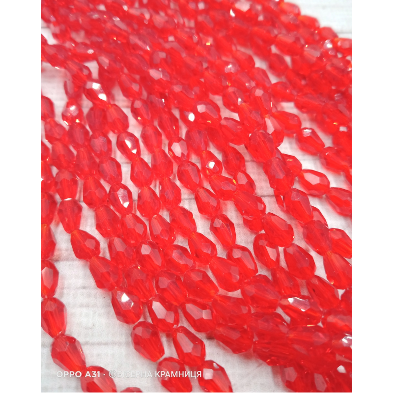 Намистини-краплі, 8*6 мм. Світлі червоні прозорі 