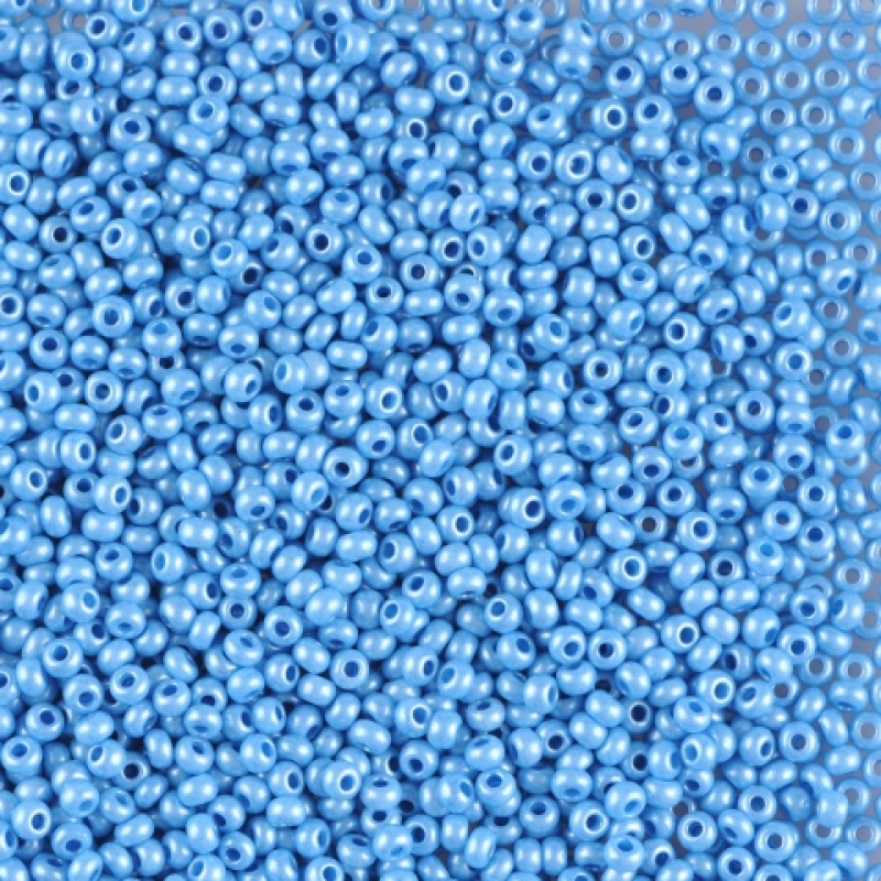 16736-10/0 Бісер Чехія (перламутровий, синій світлий), упаковка 50 грамів