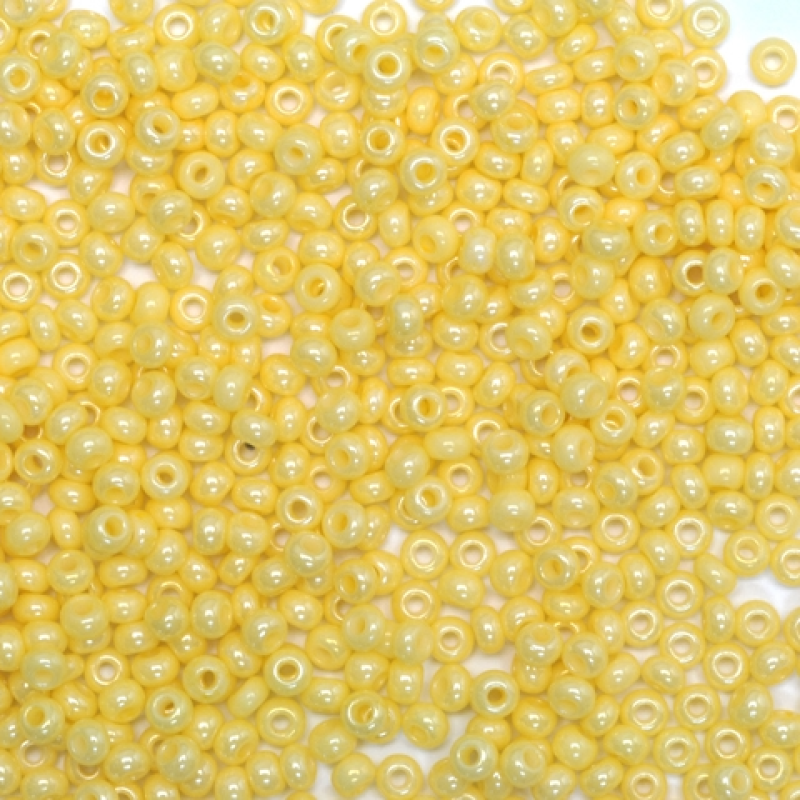 63181 бісер №10 Preciosa (Чехія) 5 грамів. Перламутровий