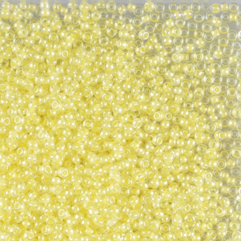 38184 бісер №10 Preciosa (Чехія) 5 грамів. Прозорий профарбований