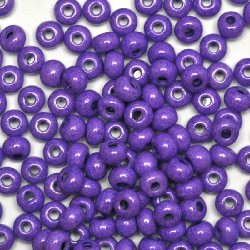 16328 бісер №10 Preciosa (Чехія) 5 грамів. Алебастровий перламутровий