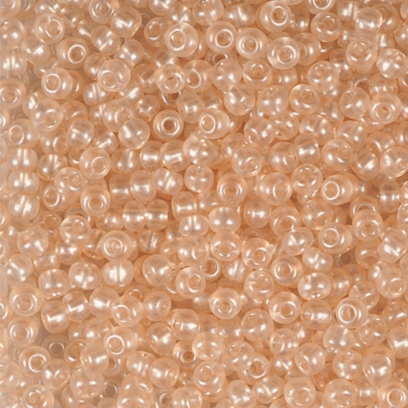 08118 бісер №10 Preciosa (Чехія) 5 грамів. Напівпрозорий