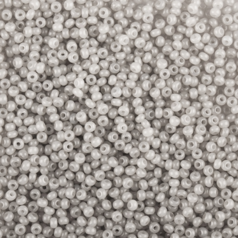 02241 бісер №10 Preciosa (Чехія) 5 грамів. Алебастровий сірий блідий