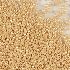 1001-10/0-46085 Бісер Чехія (перламутровий люкс, світло-бежевий), упаковка 50 грамів