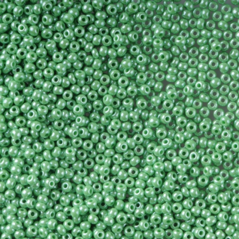 58210-10/0 Бісер Чехія (перламутровий, світлий зелений), упаковка 50 грамів