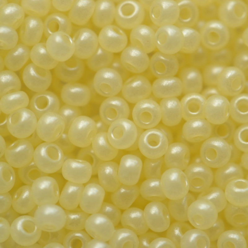 17286 бісер №10 Preciosa (Чехія) 5 грамів. Перламутровий