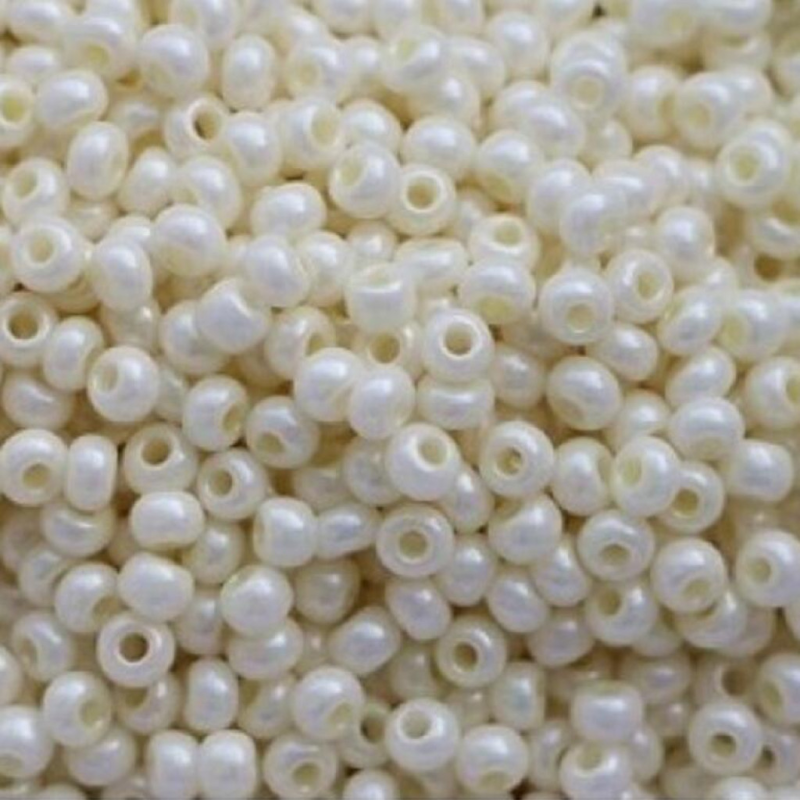 46381 бісер №10 Preciosa (Чехія) 5 грамів. Перламутровий 46381 бісер №10 Preciosa (Чехія) 5 грамів. Перламутровий