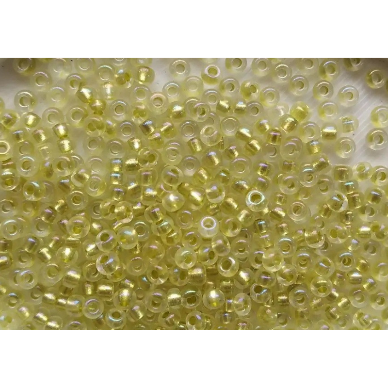 68486 бісер №10 Preciosa (Чехія) 5 грамів. Прозорий профарбований райдужний 68486 бісер №10 Preciosa (Чехія) 5 грамів. Прозорий профарбований райдужний