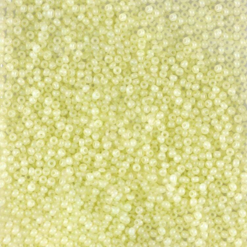 02253 бісер №10 Preciosa (Чехія) 5 грамів. Алебастровий