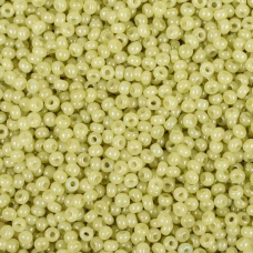 02652 бісер №10 Preciosa (Чехія) 5 грамів. Алебастровий