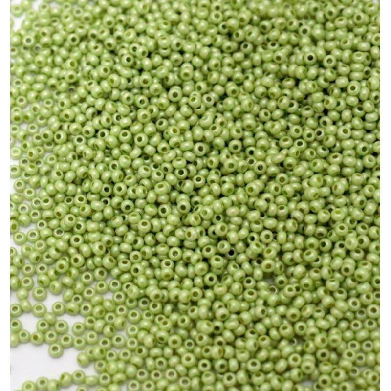 16786 бісер №10 Preciosa (Чехія) 5 грамів. Перламутровий