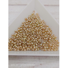 17584 бісер №10 Preciosa (Чехія) 5 грамів. Перламутровий