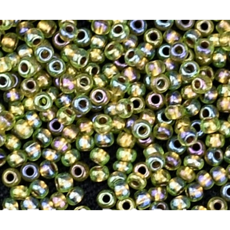 59229 бісер №10 Preciosa (Чехія) 5 грамів. Прозорий райдужний з фіолетовою серединкою 59229 бісер №10 Preciosa (Чехія) 5 грамів. Прозорий райдужний з фіолетовою серединкою