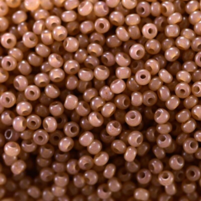 02613 бісер №10 Preciosa (Чехія) 5 грамів. Алебастровий