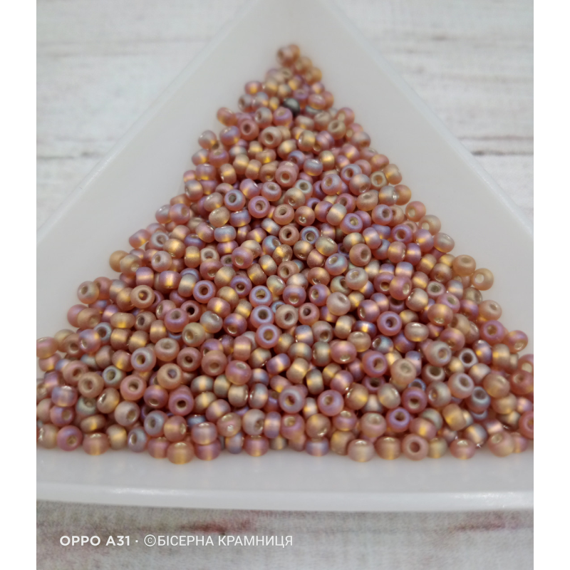 17099 matt бісер №10 Preciosa (Чехія) 5 грамів. Блискучий матовий райдужний