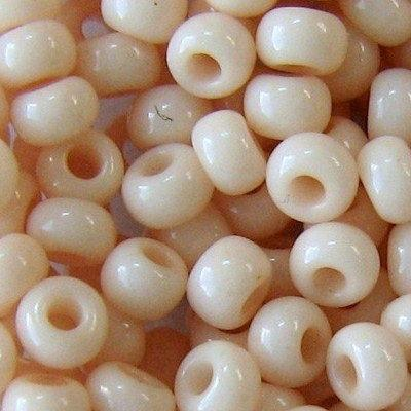 242-10/0-03211 Бісер Чехія (натуральний, молочний пастельний), упаковка 50 грамів