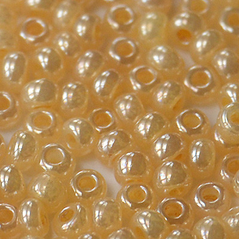 47112 бісер №10 Preciosa (Чехія) 5 грамів. Перламутровий 47112 бісер №10 Preciosa (Чехія) 5 грамів. Перламутровий