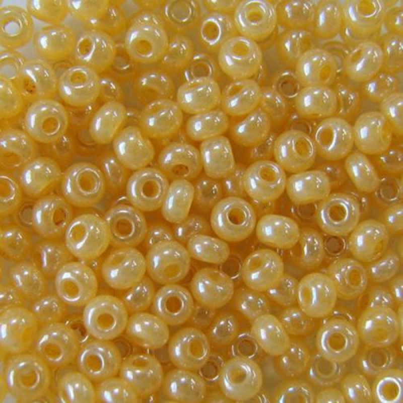 47185 бісер №10 Preciosa (Чехія) 5 грамів. Перламутровий 47185 бісер №10 Preciosa (Чехія) 5 грамів. Перламутровий