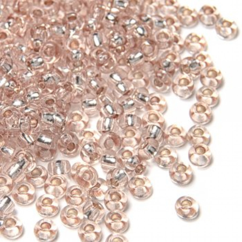 78111 бісер №10 Preciosa (Чехія) 5 грамів. Блискучий із срібною серединкою 78111 бісер №10 Preciosa (Чехія) 5 грамів. Блискучий із срібною серединкою