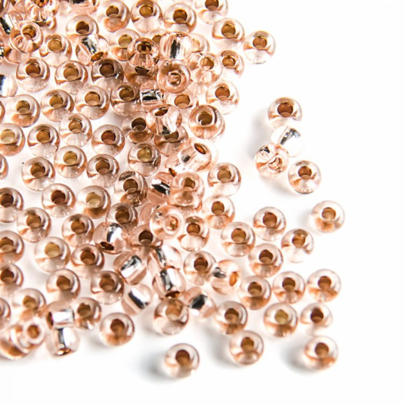 78112 бісер №10 Preciosa (Чехія) 5 грамів. Блискучий із срібною серединкою 78112 бісер №10 Preciosa (Чехія) 5 грамів. Блискучий із срібною серединкою