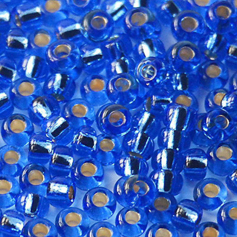 37030 бісер №10 Preciosa (Чехія) 5 грамів. Блискучий із срібною серединкою 37030 бісер №10 Preciosa (Чехія) 5 грамів. Блискучий із срібною серединкою