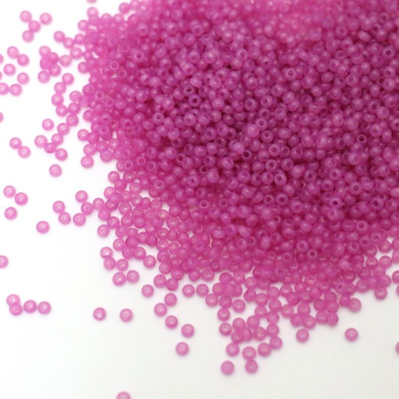 02692 бісер №10 Preciosa (Чехія) 5 грамів. Алебастровий