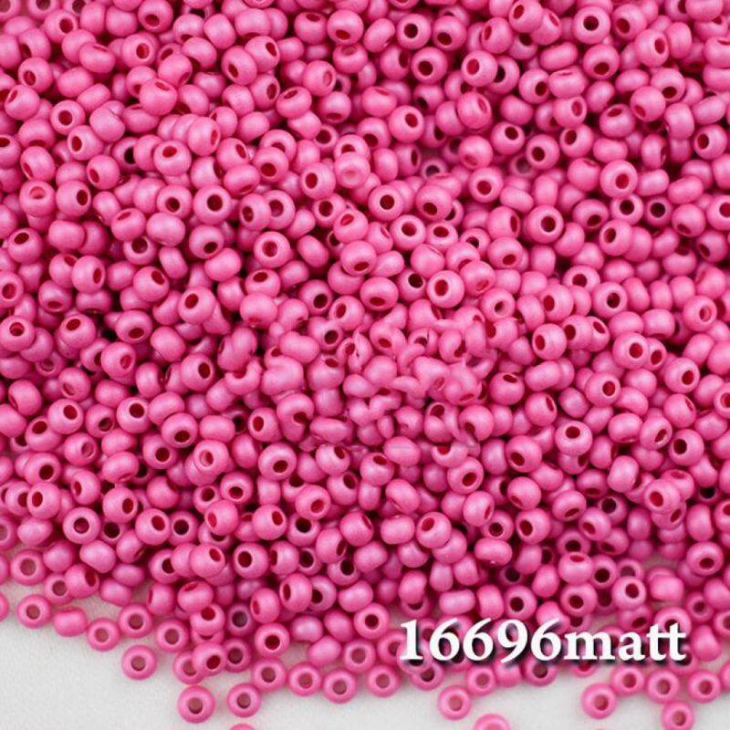 16696 matt бісер №10 Preciosa (Чехія) 5 грамів. Алебастровий перламутровий матовий