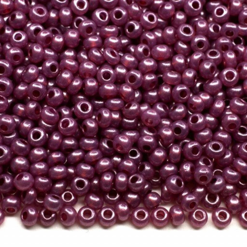 17796 бісер №10 Preciosa (Чехія) 5 грамів. Перламутровий 17796 бісер №10 Preciosa (Чехія) 5 грамів. Перламутровий