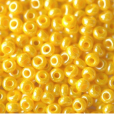 546-10/0-88130 Бісер Чехія (перламутровий, золотисто-жовтий), упаковка 50 грамів