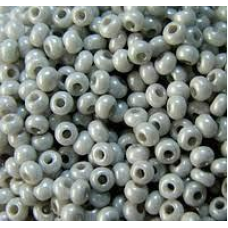 16249 бісер №10 Preciosa (Чехія) 5 грамів. Алебастровий перламутровий
