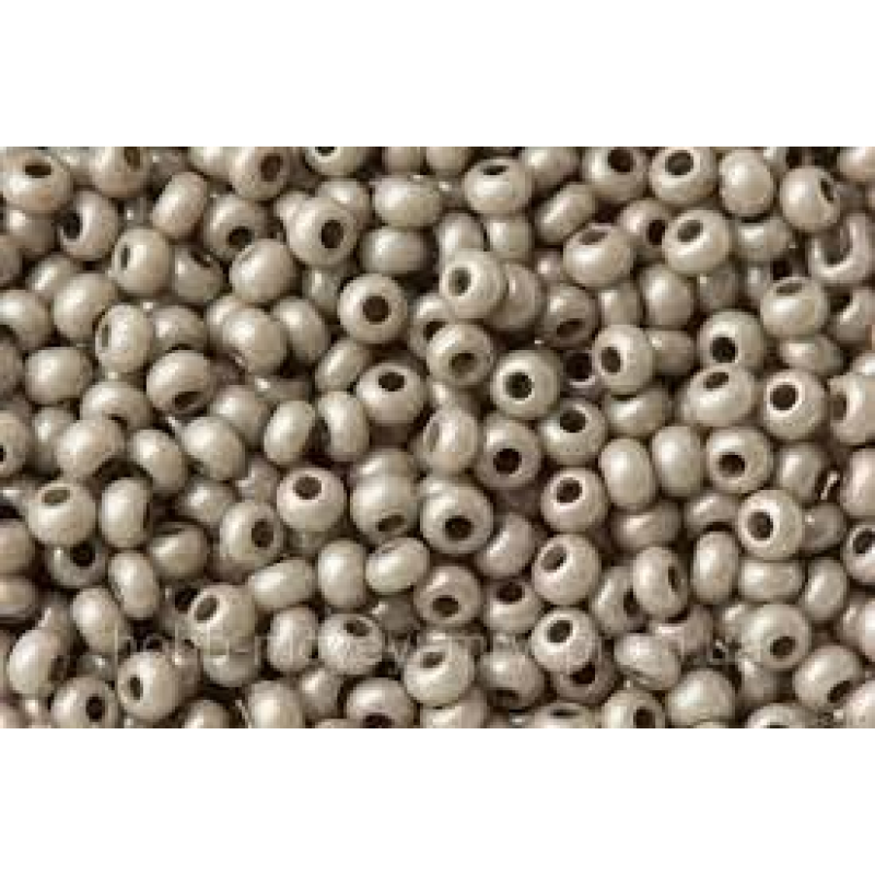 16949 бісер №10 Preciosa (Чехія) 5 грамів. Алебастровий перламутровий