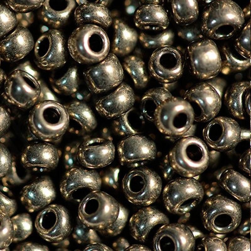 18549 бісер №10 Preciosa (Чехія) 5 грамів. Металізований