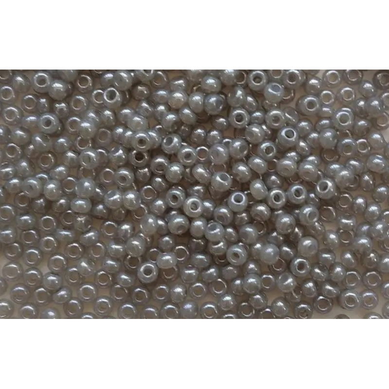 62141 бісер №10 Preciosa (Чехія) 5 грамів. Алебастровий перламутровий