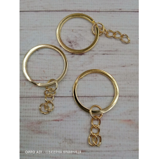 Основа для брелока, колір жовтого золота, діаметр кільця 28 мм.