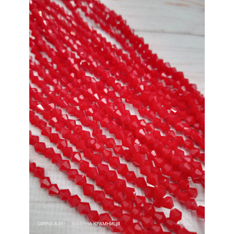 Біконус, розмір 4*4 мм. Яскравий червоний непрозорий