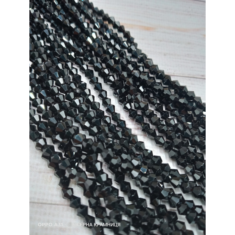 Біконус, розмір 4*4 мм. Чорний непрозорий