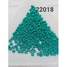 22018 бісер № 10 Preciosa (Чехія) 5 грамів. Перламутровий непрозорий, темний смарагдовий