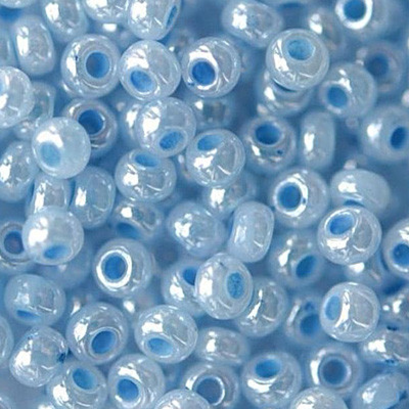 557-10/0-37136 Бісер Чехія (перламутровий, блакитний пастельний), упаковка 50 грамів