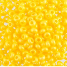 16386 бісер No10 Preciosa (Чехія) 5 грамів. Алебастровий перламутровий