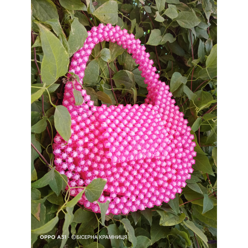 Рожева сумочка з намистин