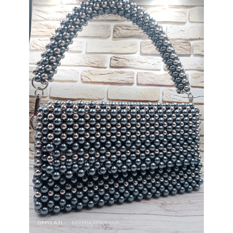 Сумочка з намистин