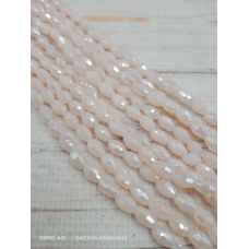 Намистини-овал, 5*3 мм. Світлі кремові непрозорі