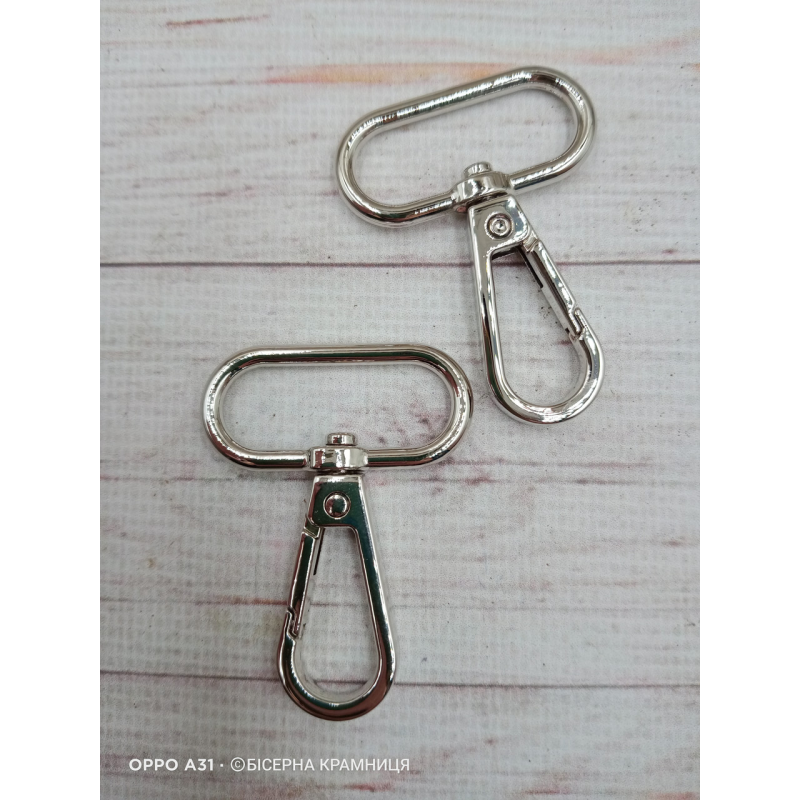 Пара карабінів для сумки, довжина 50 мм, колір срібла. Внутрішня ширина кільця 32 мм