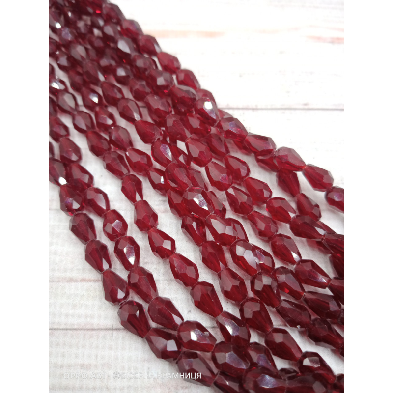 Намистини-краплі, 8*6 мм. Темно-червоні прозорі