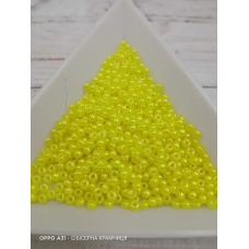 269-10/0-17186 Бісер Чехія (перламутровий, лимонно-жовтий), упаковка 50 грамів