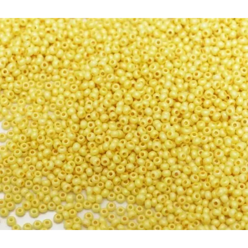 16686matt-10/0 Бісер Чехія (перламутровий матовий, жовтий), упаковка 50 грамів